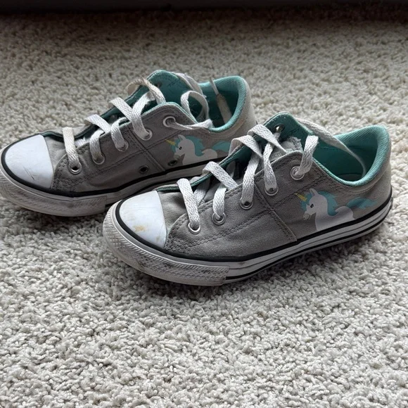 Converse Gray Kids Sneakers with Unicorn Design - Picture 1 of 9